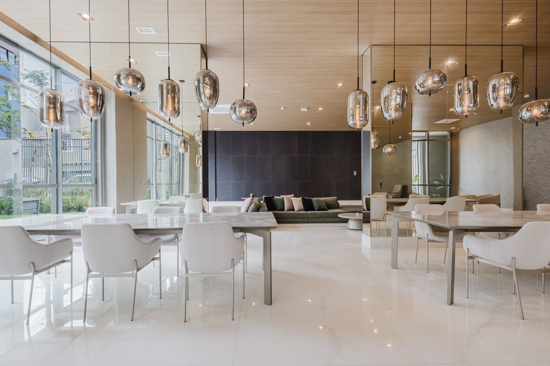 Moema II lounge